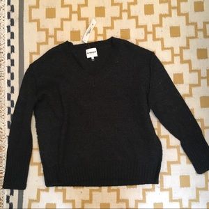 Gray De Riguer sweater, size S